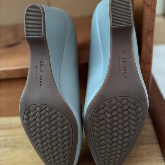 Cole Haan wedge sage green pump - Picture 4 of 4